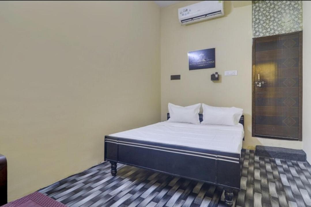 The Royal Galaxy Hotel Hyderabad Exterior foto